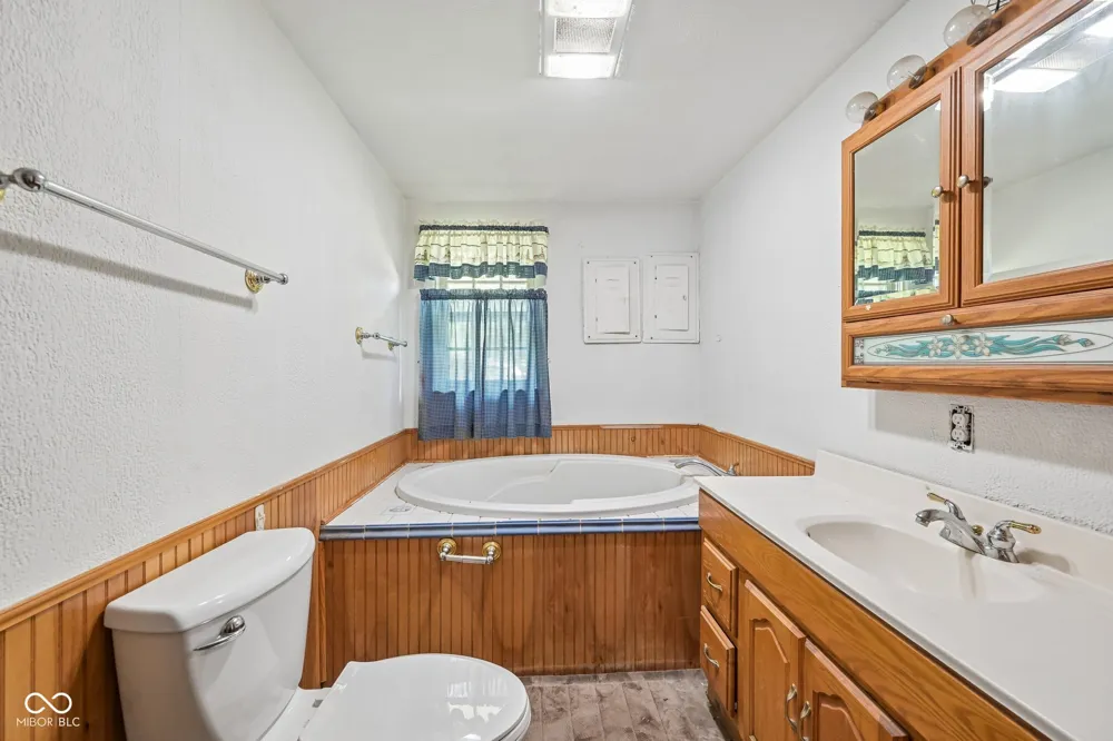 1100 Madison Frankton, IN 46044