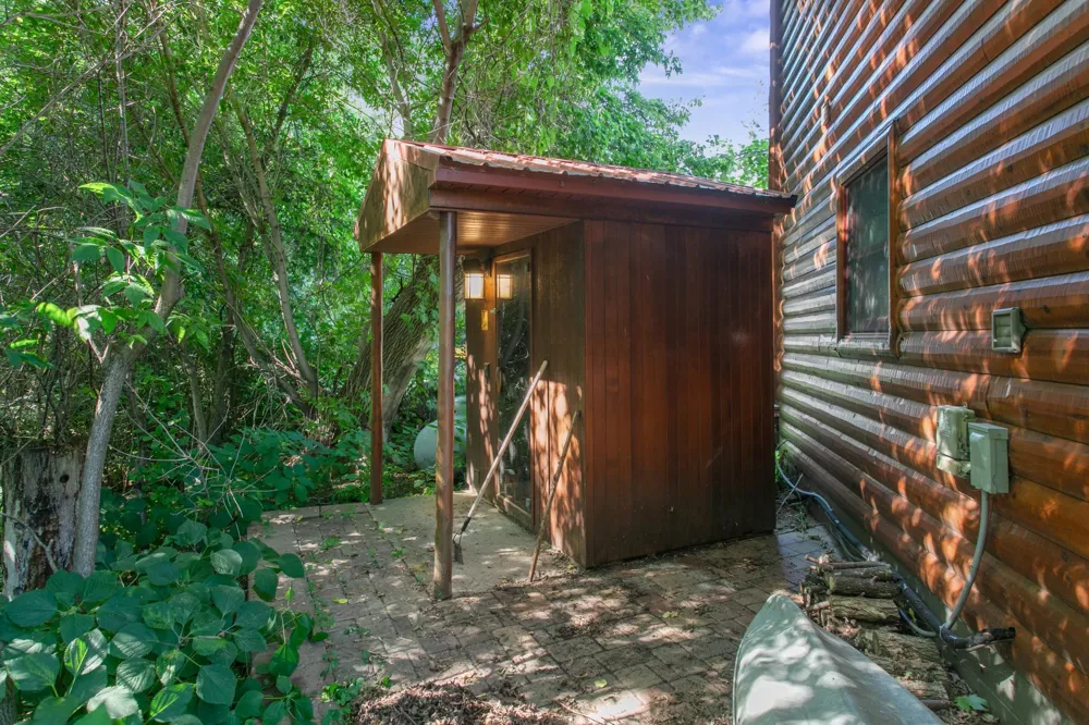 21225 County Road 8 Cold Spring, MN 56320