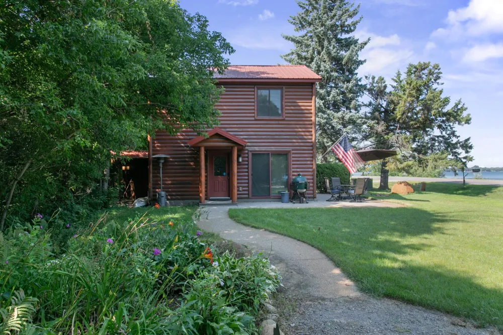 21225 County Road 8 Cold Spring, MN 56320