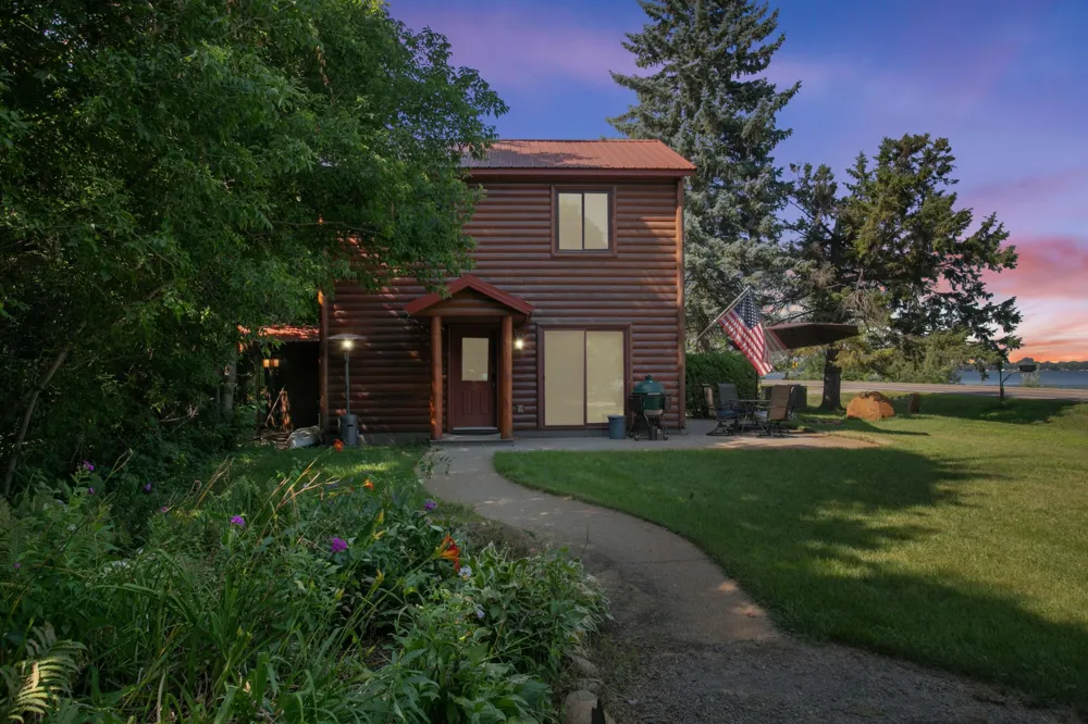 21225 County Road 8 Cold Spring, MN 56320