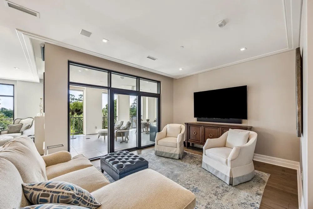 6017 Memorial Drive #406 Houston, TX 77007