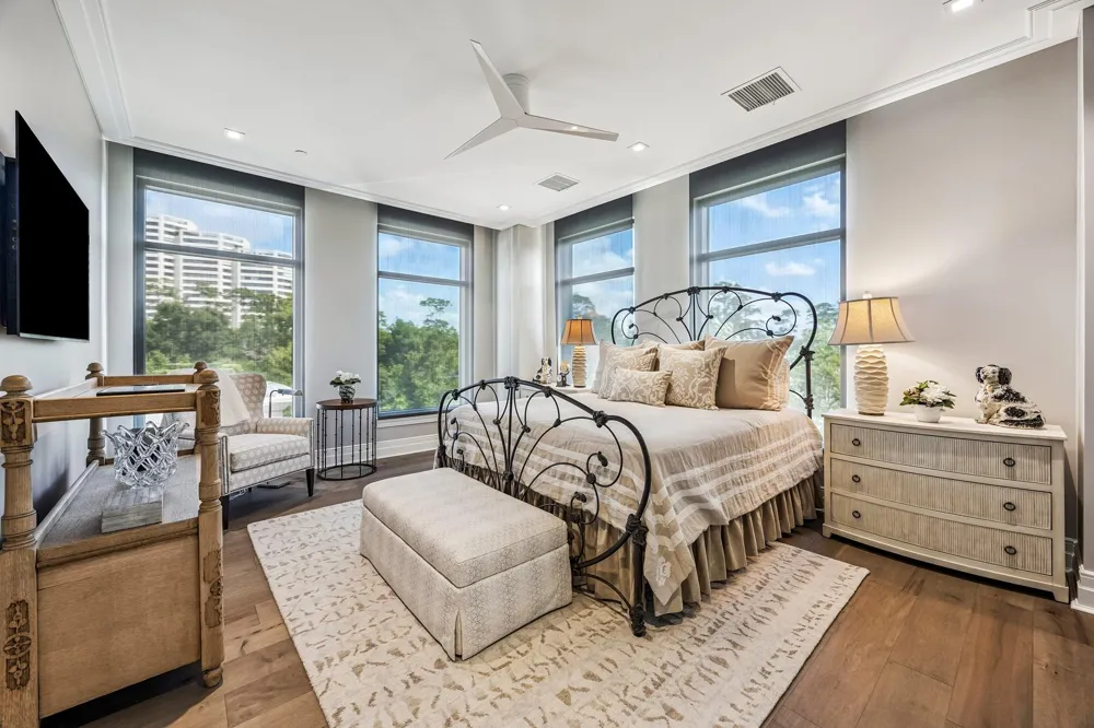 6017 Memorial Drive #406 Houston, TX 77007