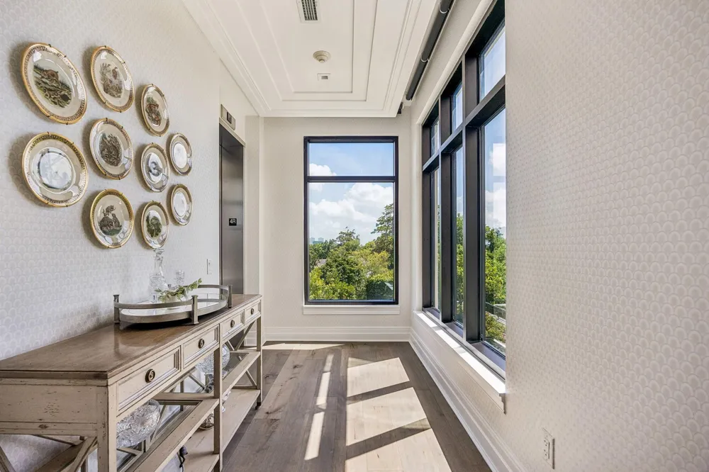 6017 Memorial Drive #406 Houston, TX 77007