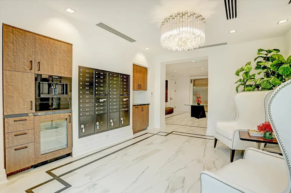 6017 Memorial Drive #406 Houston, TX 77007