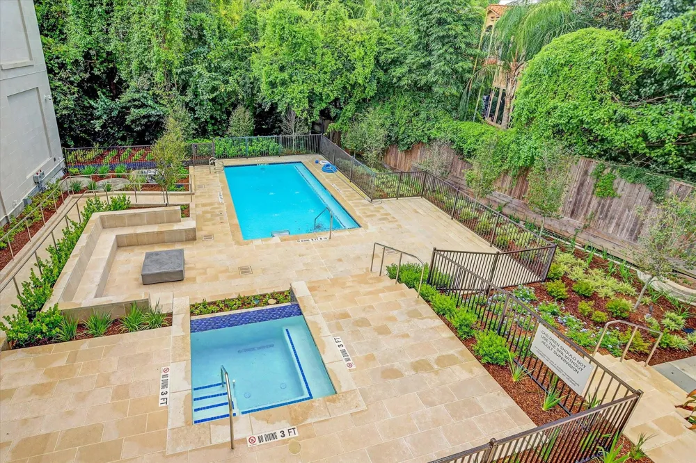 6017 Memorial Drive #406 Houston, TX 77007