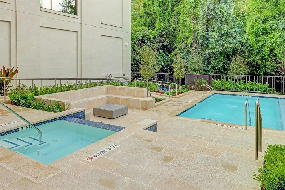 6017 Memorial Drive #406 Houston, TX 77007