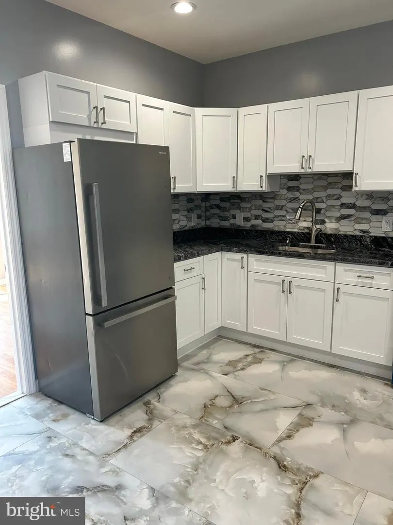 254 S 52ND STREET Philadelphia, PA 19139