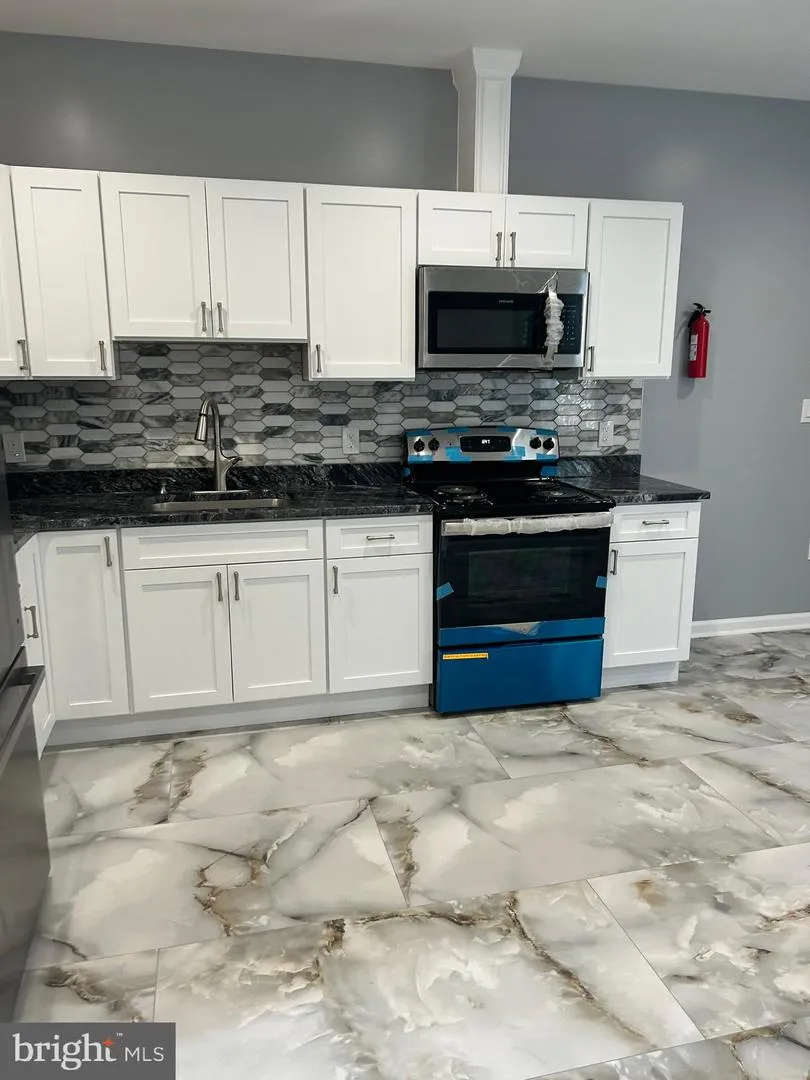 254 S 52ND STREET Philadelphia, PA 19139