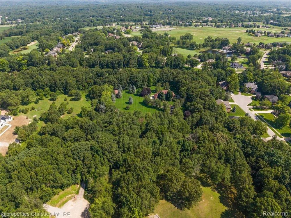 1315 Maryland Highland Charter Township, MI 48380
