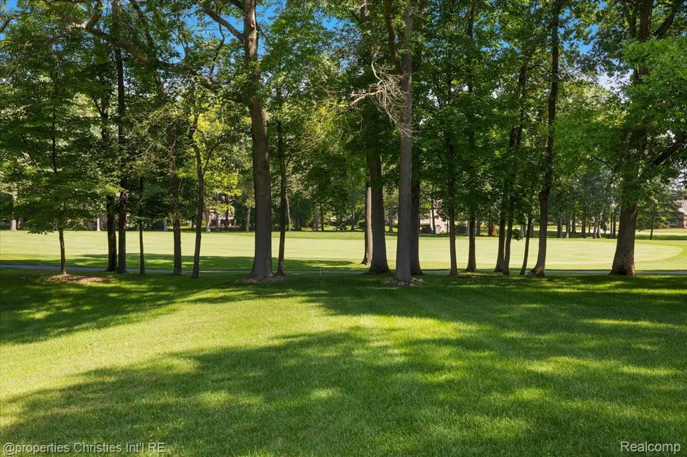 1315 Maryland Highland Charter Township, MI 48380