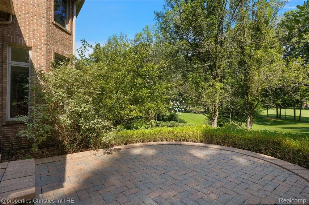 1315 Maryland Highland Charter Township, MI 48380