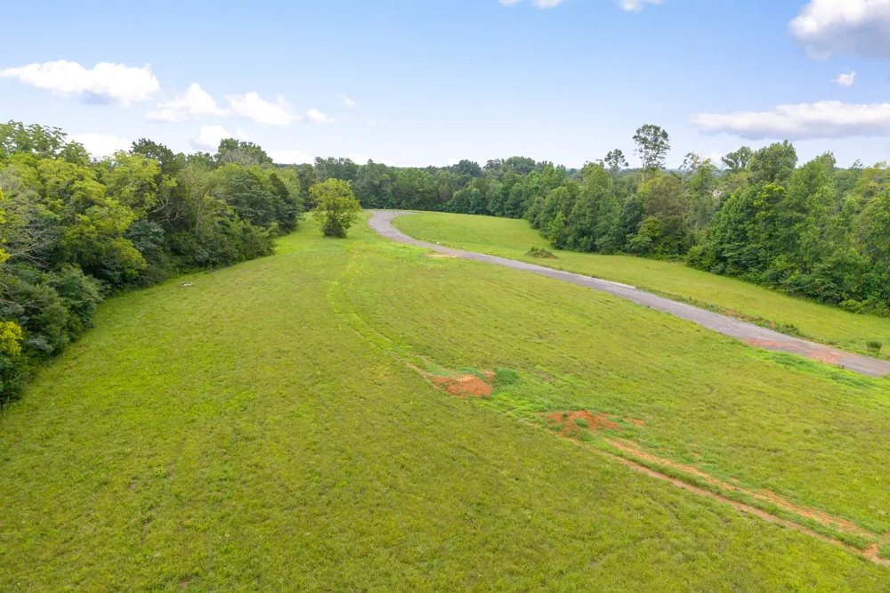 2 Johnson Chapel Rd Sparta, TN 38583