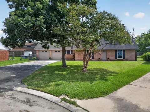 1406 Cedarbrook Court