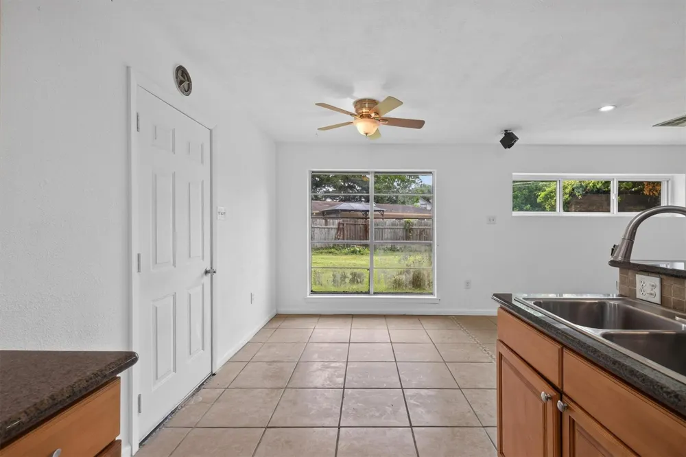 1406 Cedarbrook Court Seabrook, TX 77586