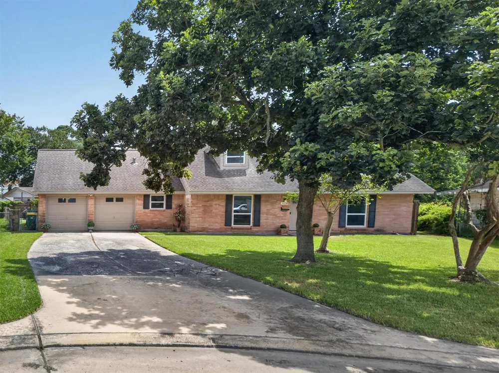 1406 Cedarbrook Court Seabrook, TX 77586
