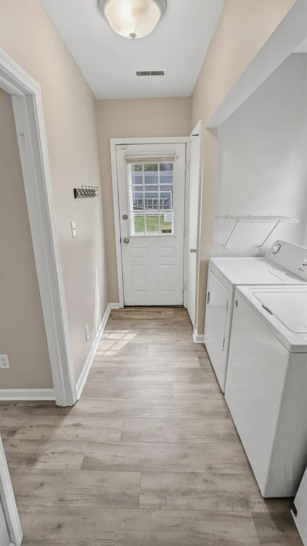 35553 Booth Westland, MI 48186