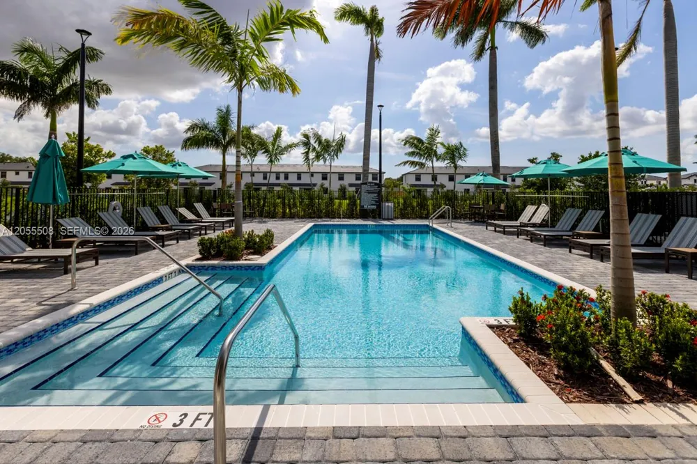 3000 Park Pl Dania Beach, FL 33312