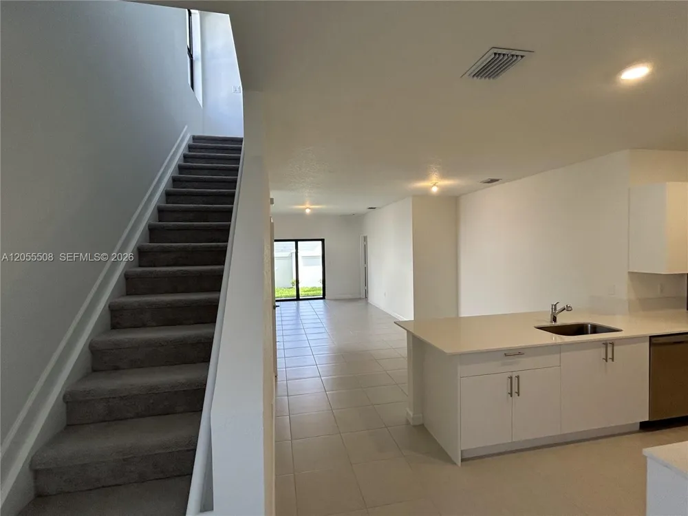 3000 Park Pl Dania Beach, FL 33312
