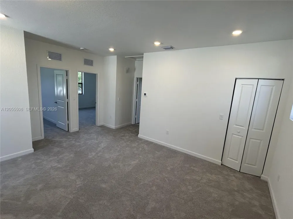 3000 Park Pl Dania Beach, FL 33312