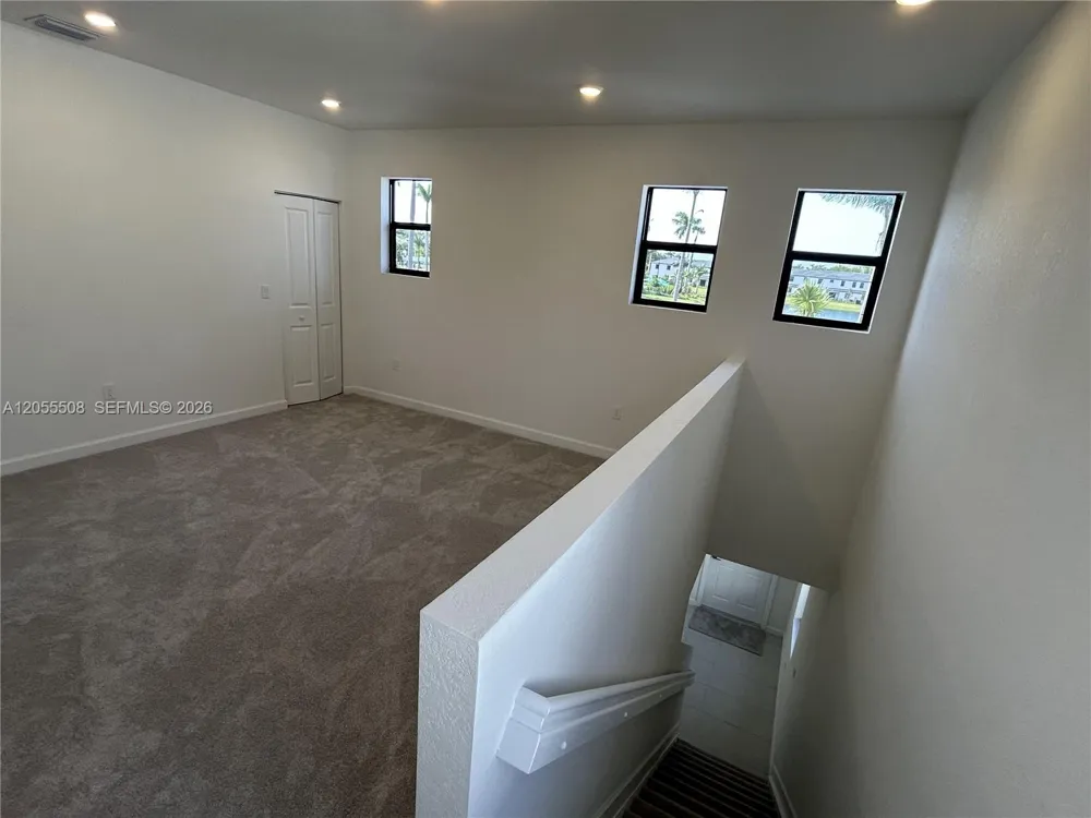 3000 Park Pl Dania Beach, FL 33312