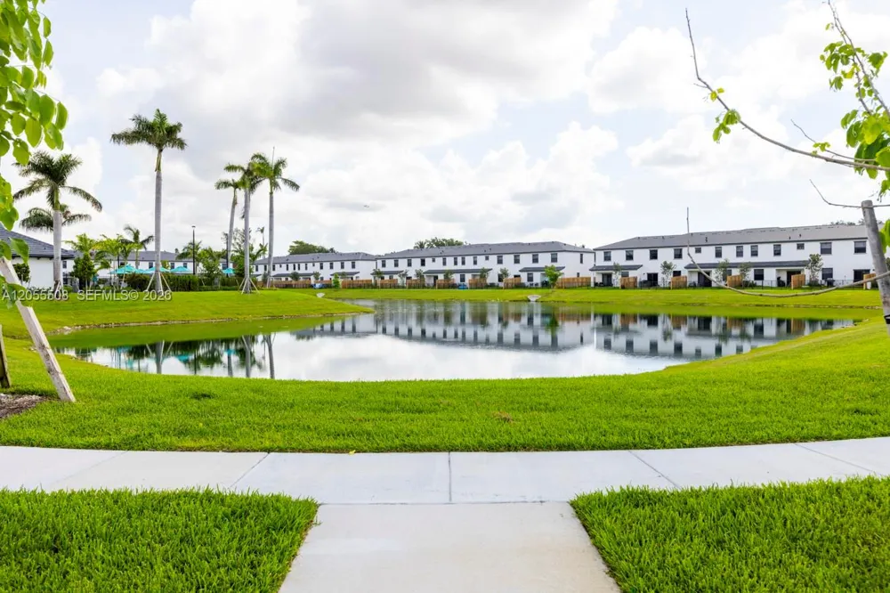 3000 Park Pl Dania Beach, FL 33312