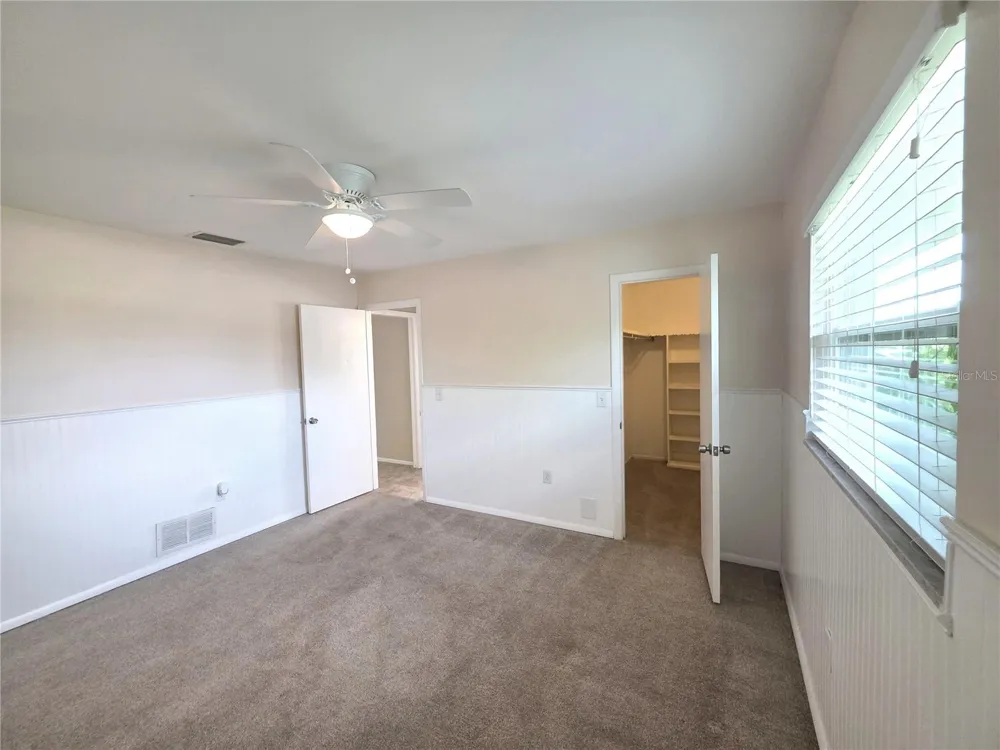 352 PINE TREE ROAD Venice, FL 34293