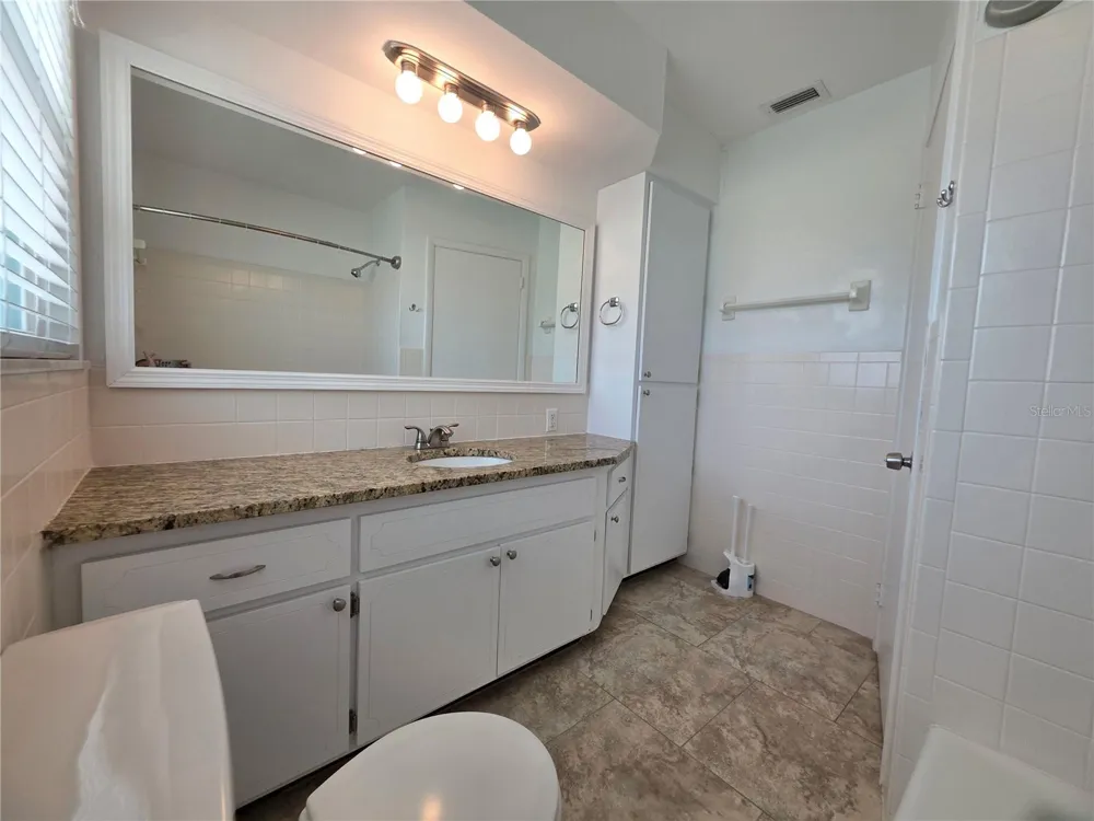 352 PINE TREE ROAD Venice, FL 34293