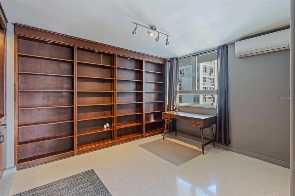 77 KINGS COURT #802 San Juan, PR 00911