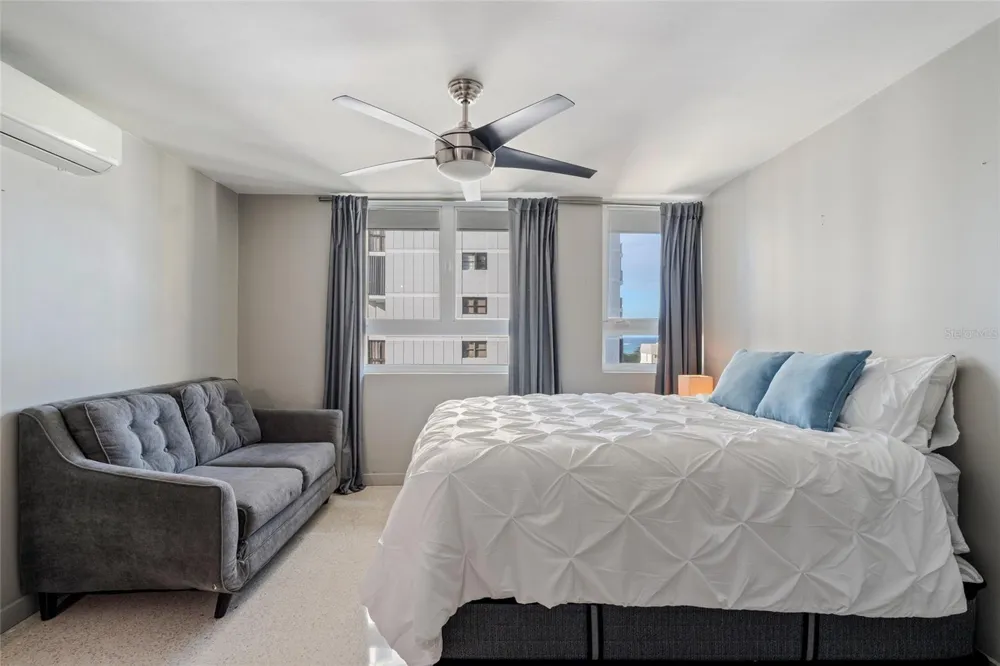 77 KINGS COURT #802 San Juan, PR 00911