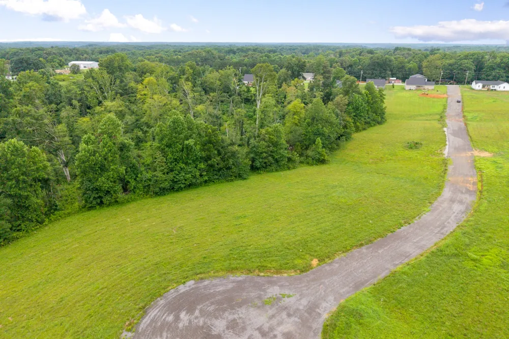 4 Johnson Chapel Rd Sparta, TN 38583