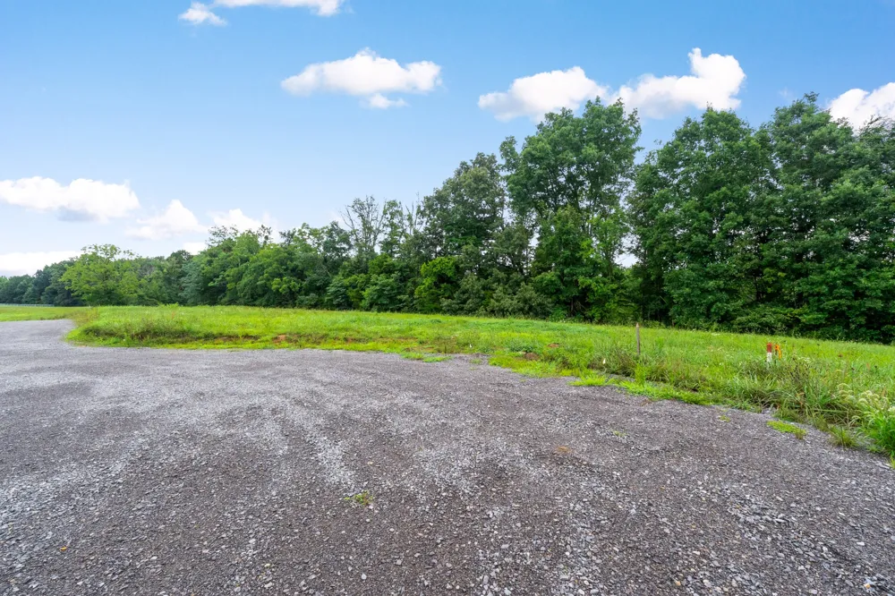 4 Johnson Chapel Rd Sparta, TN 38583