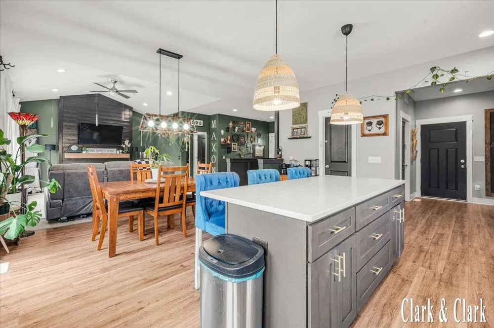 3155 Sandy Drive SW Wyoming City, MI 49418