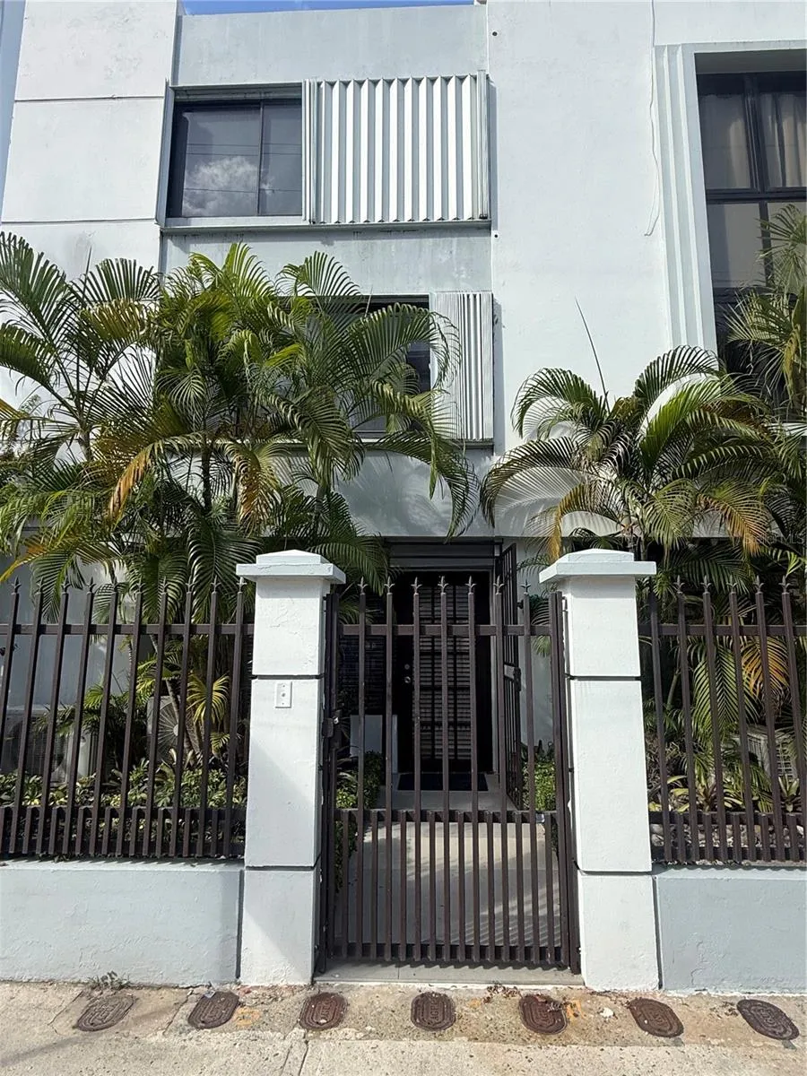 1158 MAGDALENA #3 San Juan, PR 00907