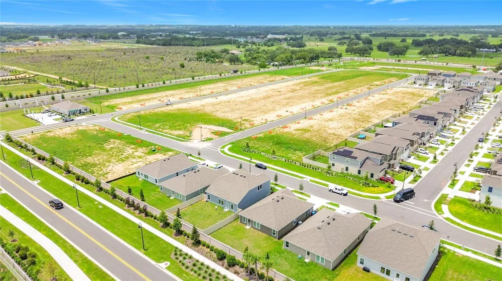 2526 AVEENO AVENUE Haines City, FL 33844