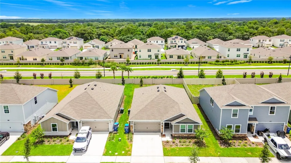 2526 AVEENO AVENUE Haines City, FL 33844