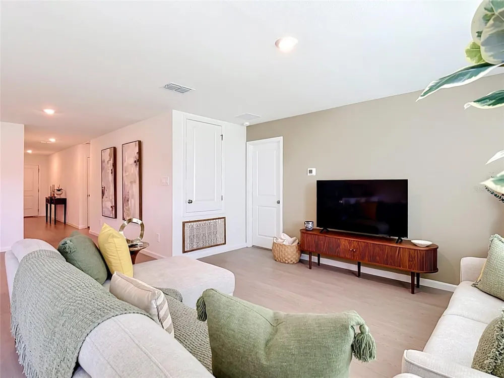2526 AVEENO AVENUE Haines City, FL 33844