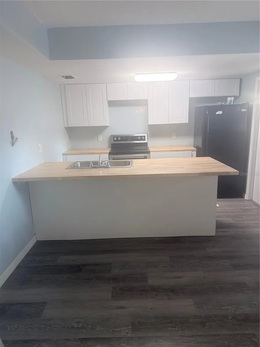 4530 LIGHTHOUSE CIRCLE #22 Orlando, FL 32808