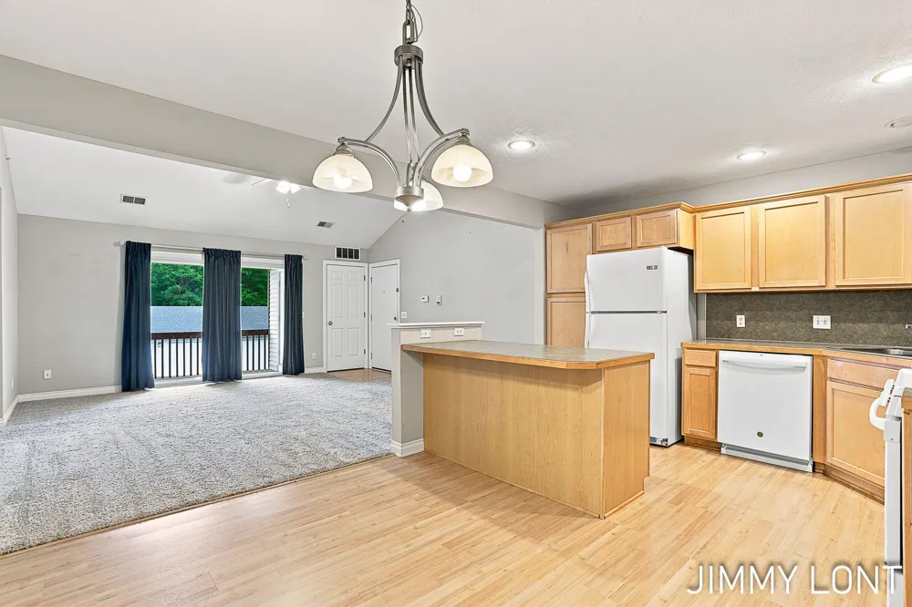 3074 W Crystal Waters Drive #8 Holland, MI 49424
