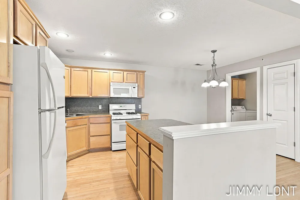 3074 W Crystal Waters Drive #8 Holland, MI 49424