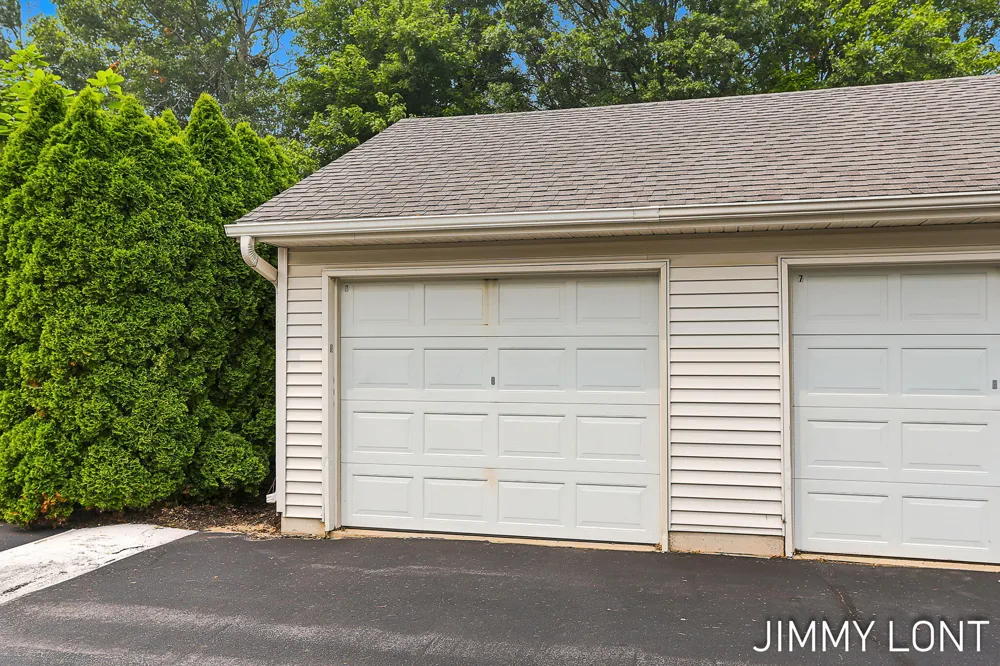 3074 W Crystal Waters Drive #8 Holland, MI 49424