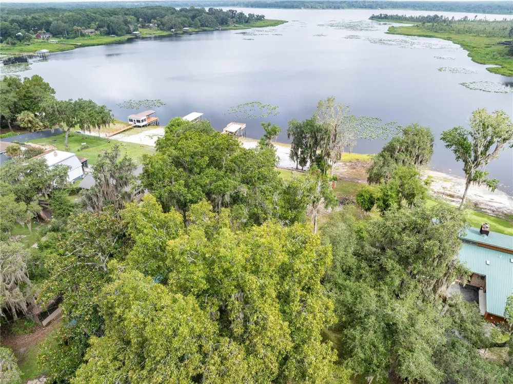 114 LITTLE ORANGE LAKE DRIVE Hawthorne, FL 32640