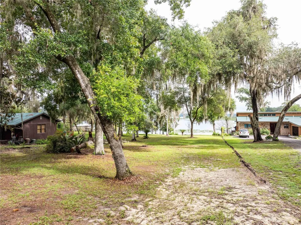 114 LITTLE ORANGE LAKE DRIVE Hawthorne, FL 32640