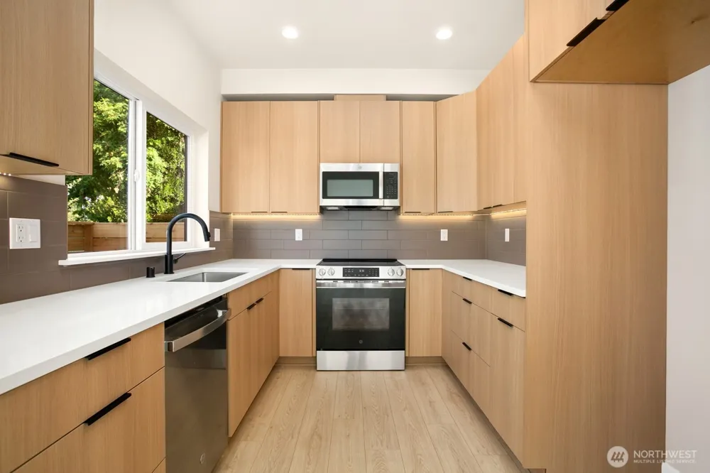 508 SW 137th Street #B Burien, WA 98166