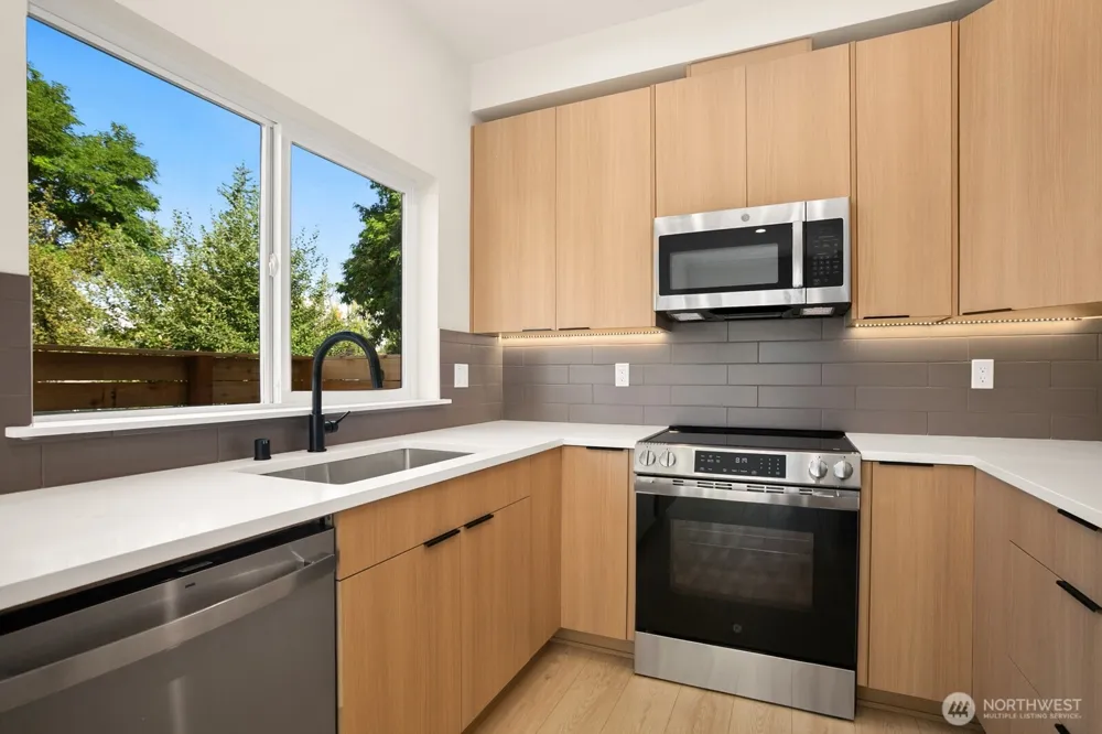 508 SW 137th Street #B Burien, WA 98166