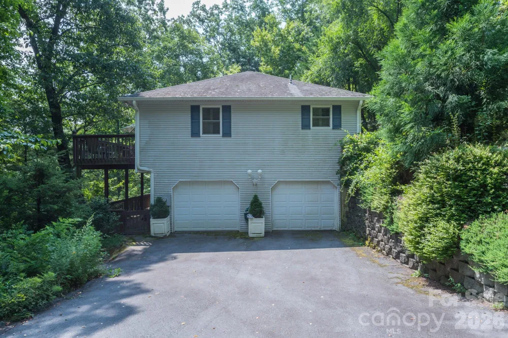 275 Allen Mountain Drive Black Mountain, NC 28711