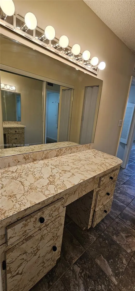 403 NW 68th Ave #309 Plantation, FL 33317