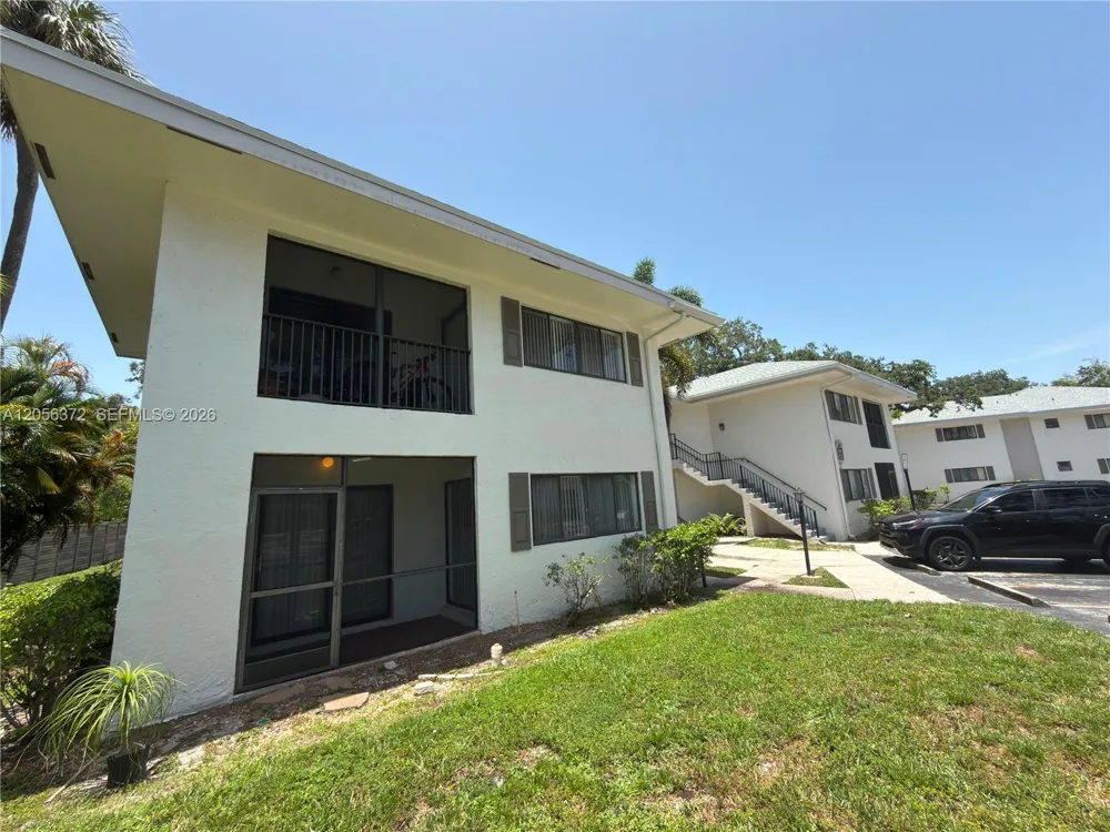 403 NW 68th Ave #309 Plantation, FL 33317