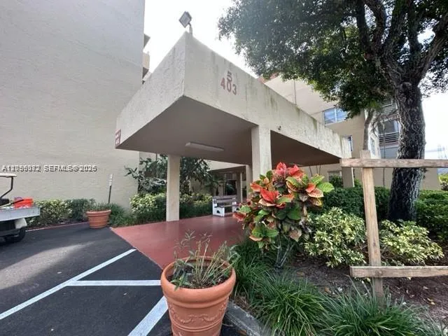 403 NW 68th Ave #309 Plantation, FL 33317