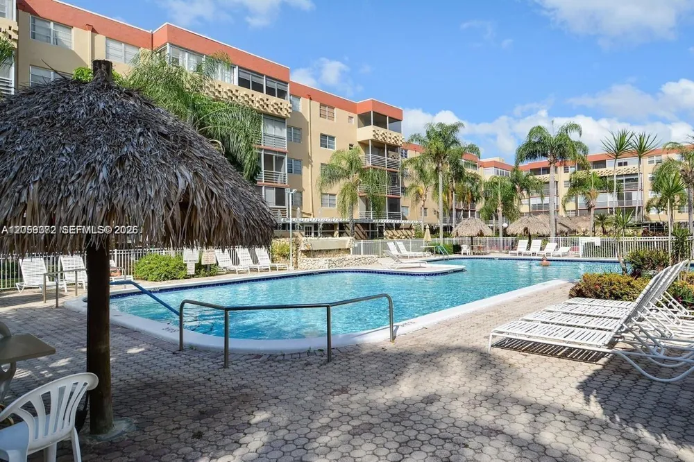 403 NW 68th Ave #309 Plantation, FL 33317