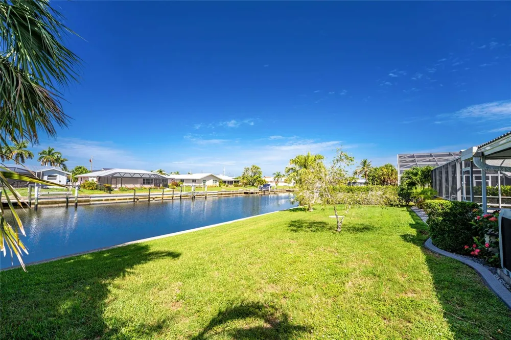 321 CAPRI ISLES CT Punta Gorda, FL 33950